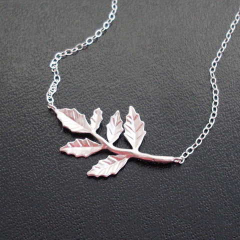 Image of Leaf Necklace-FrostedWillow