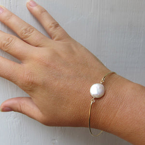 White Cultured Freshwater Coin Pearl Bracelet