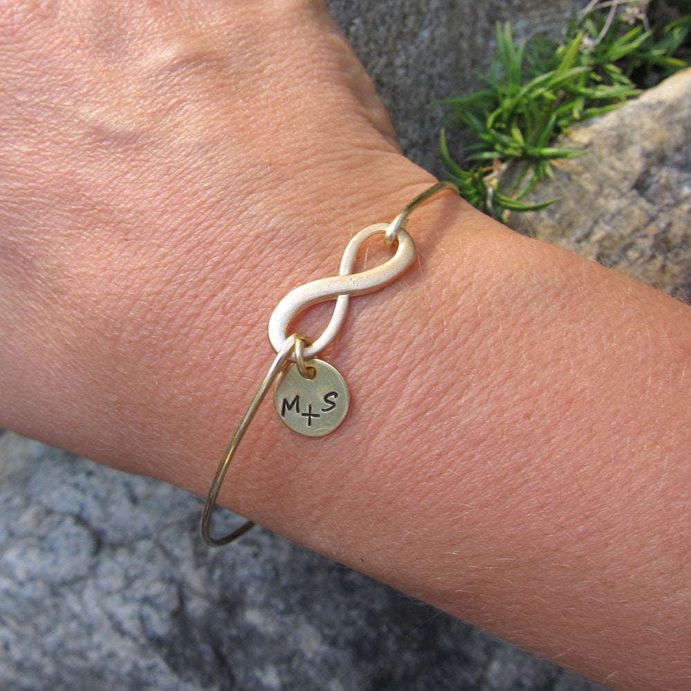 Personalized Infinity Bracelet with Initial Charm-FrostedWillow