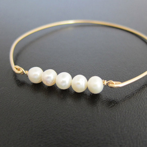 Cultured Freshwater Pearl Bracelet-FrostedWillow