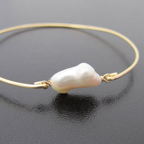 Freeform Cultured Freshwater Pearl Bracelet-FrostedWillow