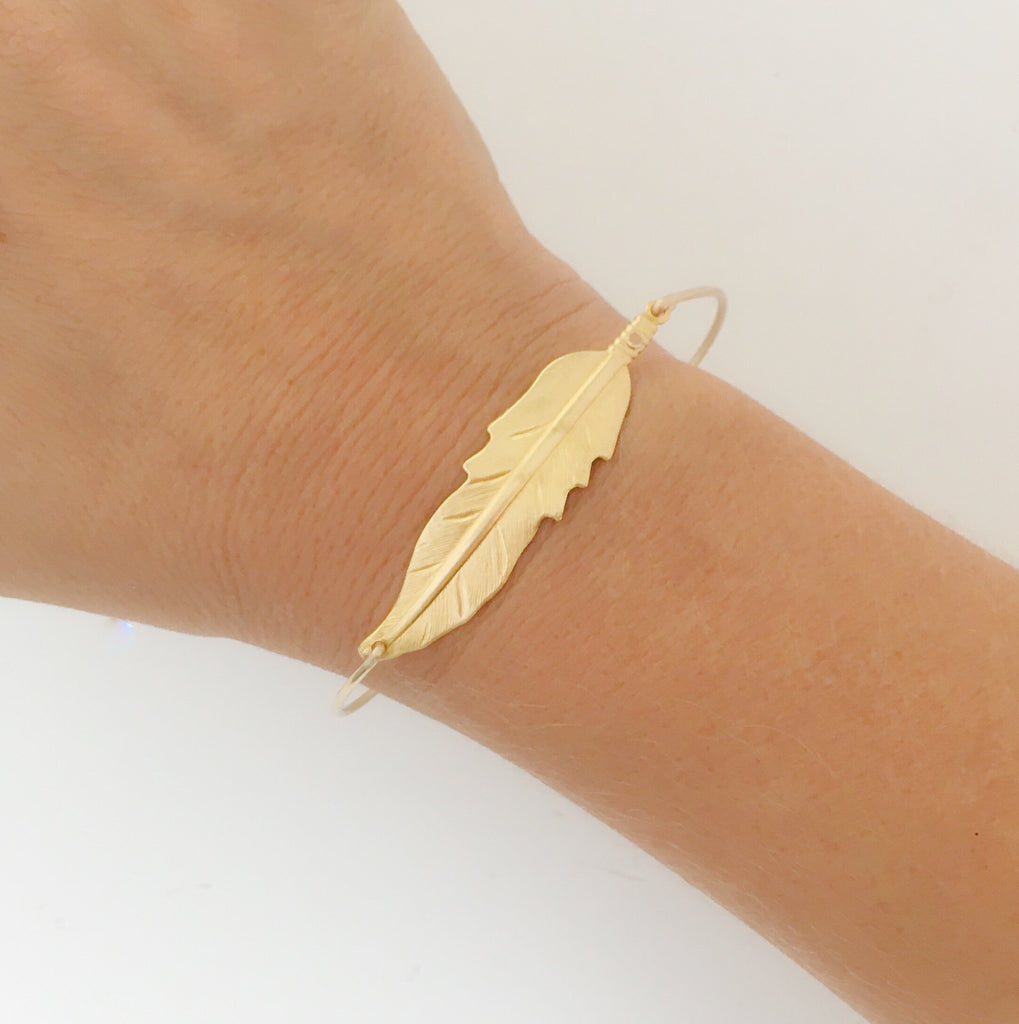 Feather Bracelet-FrostedWillow