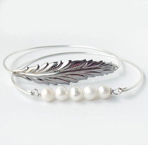 Image of Leaf & Cultured Freshwater Pearl Bangle Bracelet Set-FrostedWillow